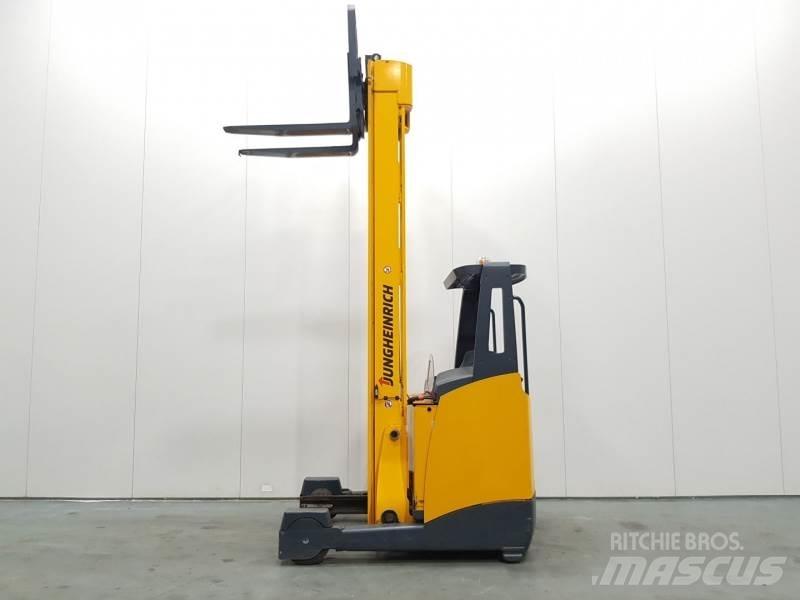 Jungheinrich ETV320 Reach trucks
