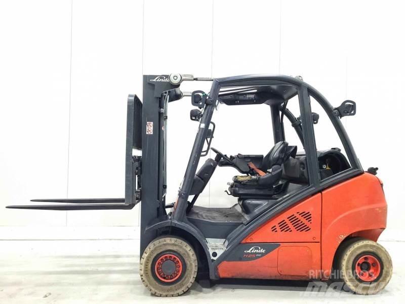 Linde H25T-02 LPG trucks