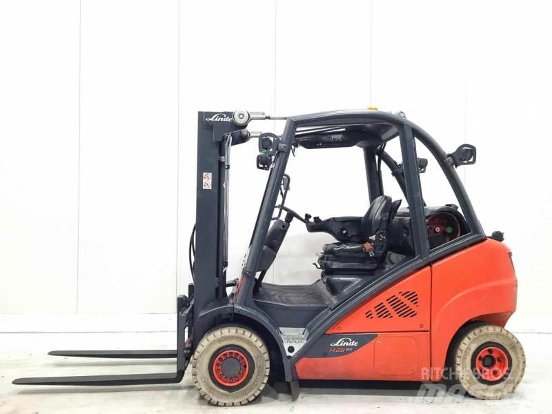 Linde H25T-02 LPG trucks