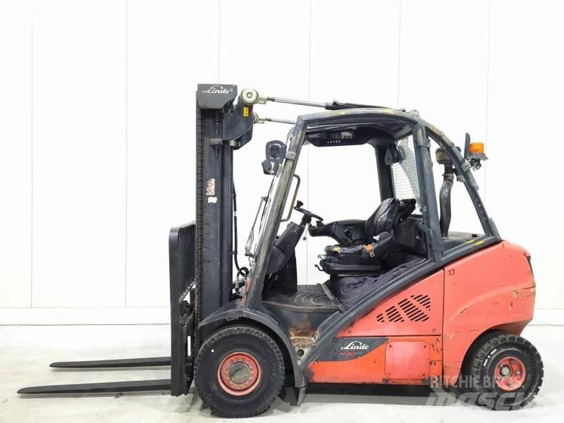 Linde H30D-02 Diesel trucks