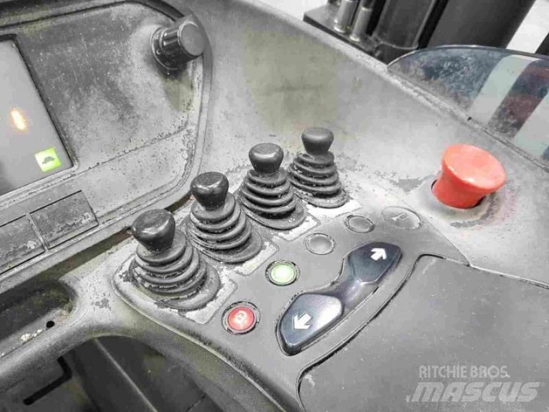 Linde R14-01 1120 Reach trucks