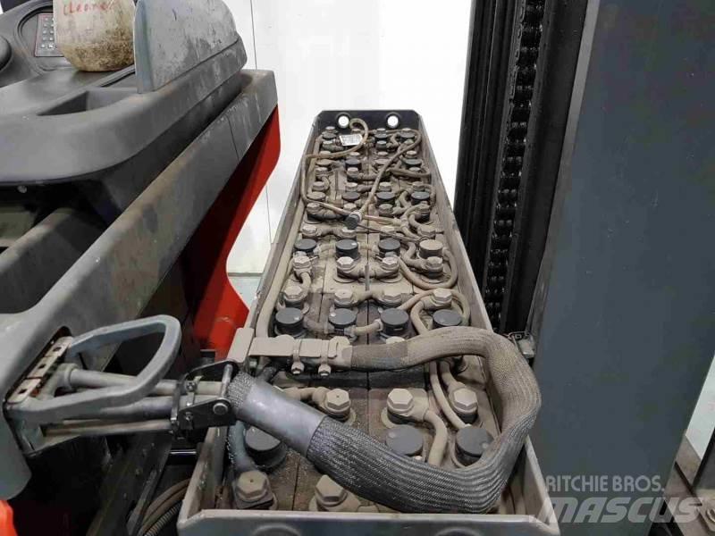 Linde R14-01 1120 Reach trucks
