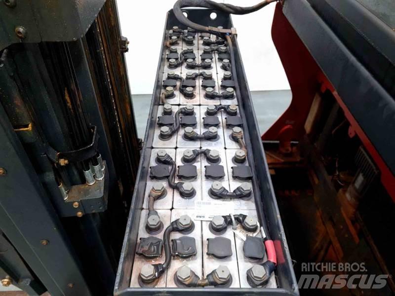 Linde R14-01 1120 Reach trucks