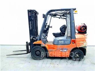Toyota 42-7FGF25 LPG trucks