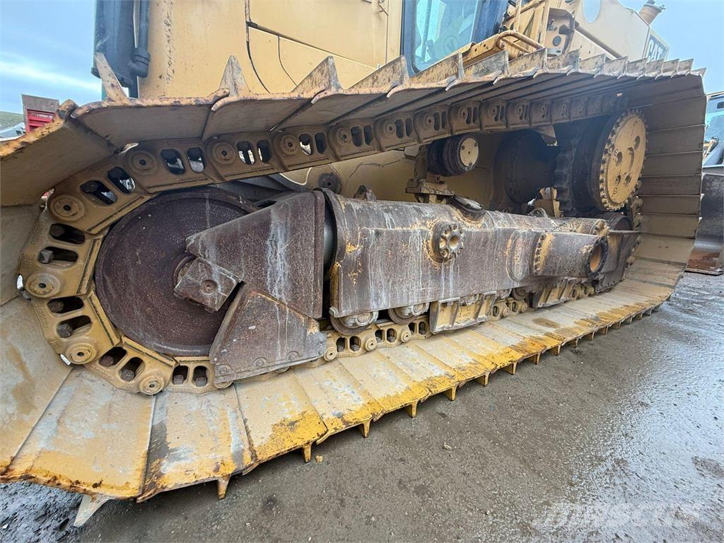 CAT D6T LGP Crawler dozers
