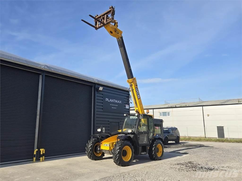 JCB -- Telescopic handlers