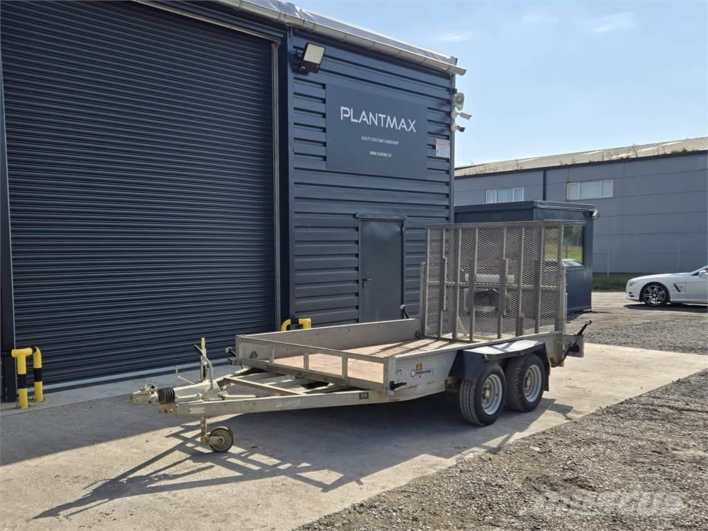   Vehicle transport trailers