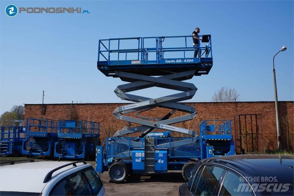 Genie 4390 Scissor lifts