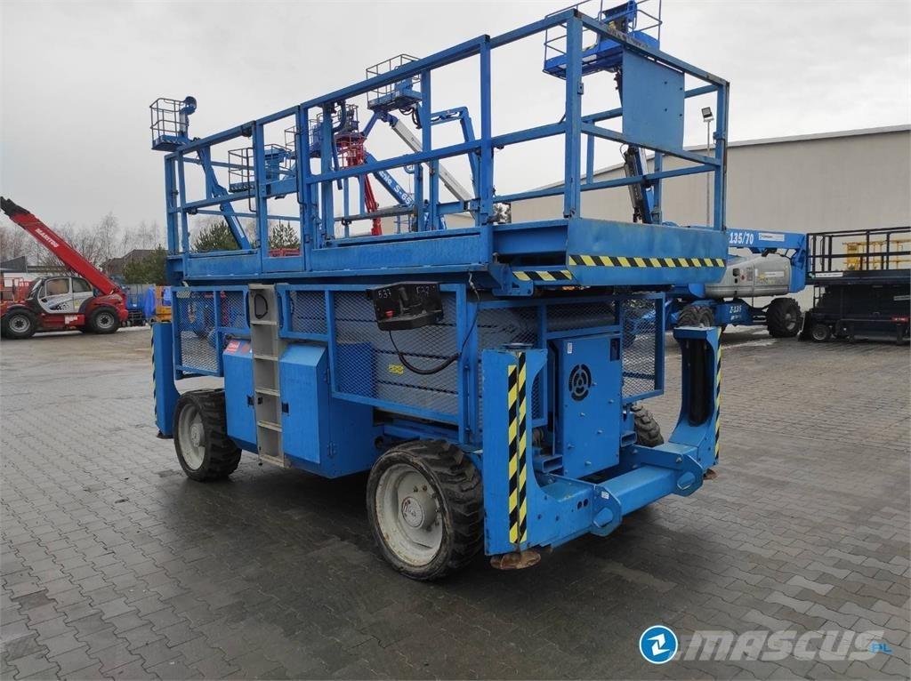 Genie GS-4390 Scissor lifts