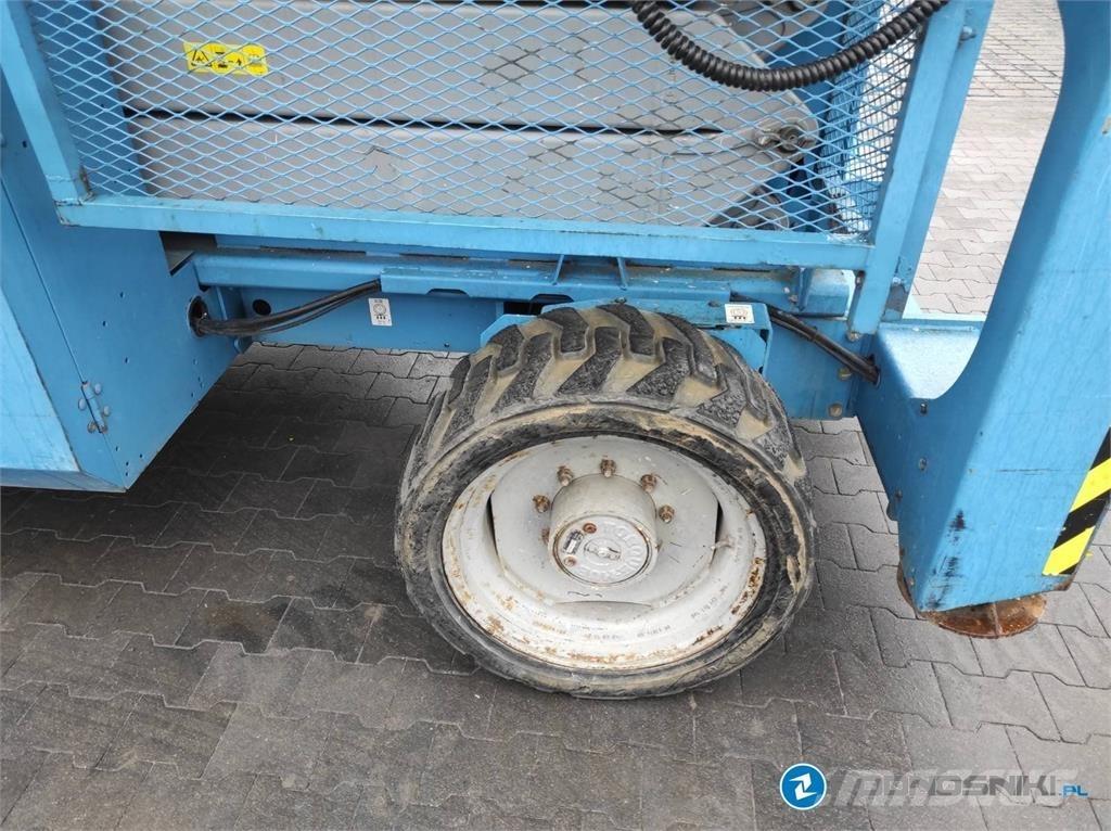 Genie GS-4390 Scissor lifts