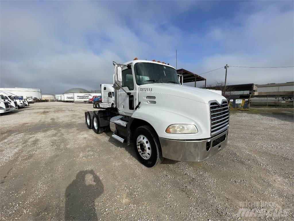 Mack CXU613 Tractor Units