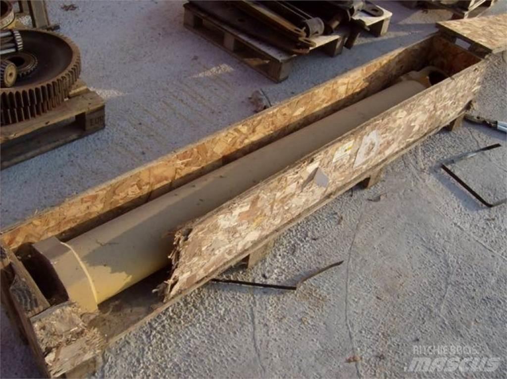 CAT 225 Construction - Others