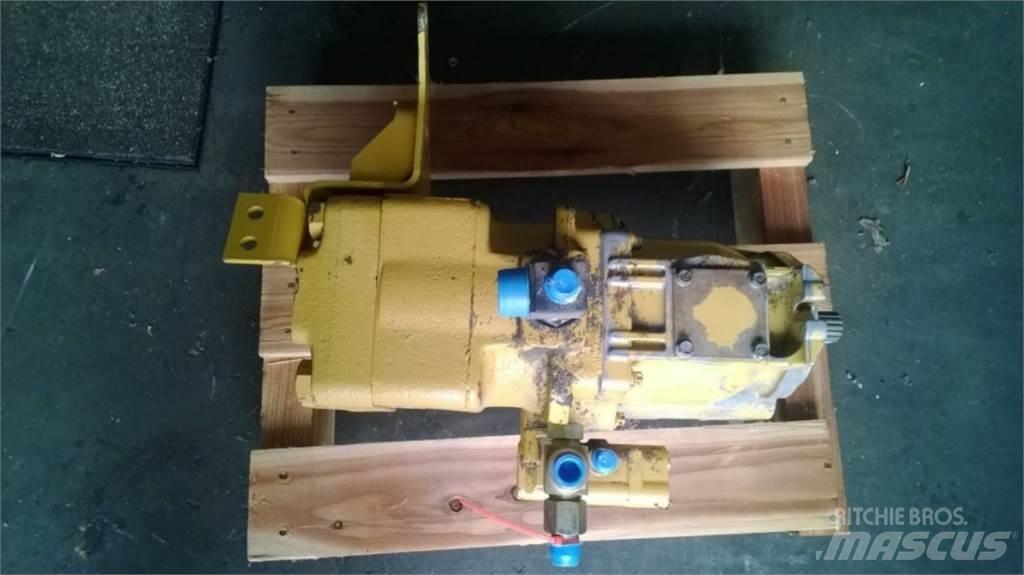 CAT 928G Construction - Others