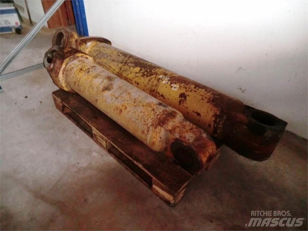 CAT 943 Construction - Others