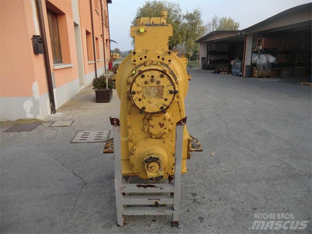 CAT 988B Construction - Others