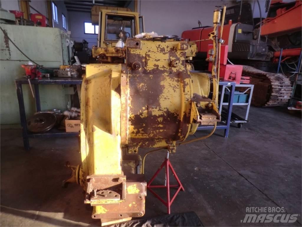 CAT 988B Construction - Others
