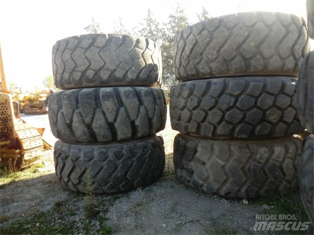 CAT 988G Construction - Others