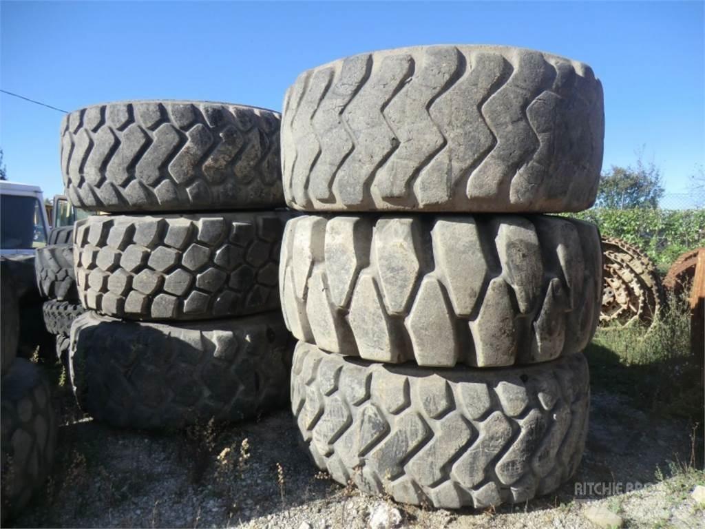 CAT 988G Construction - Others