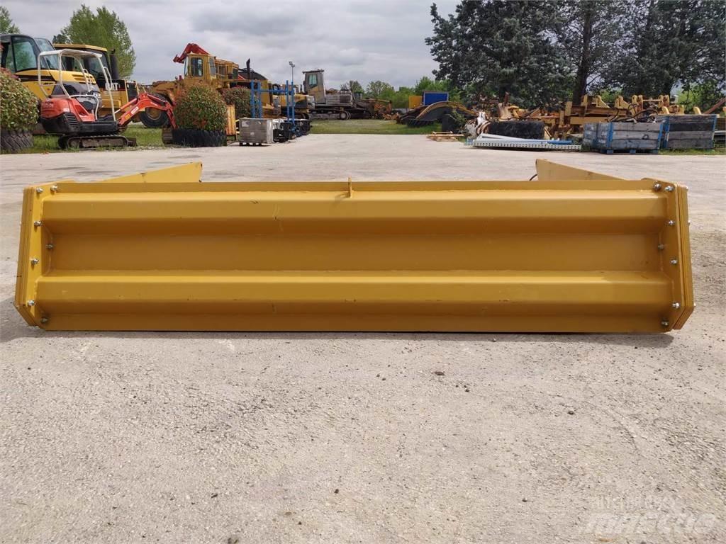 CAT 988G Construction - Others