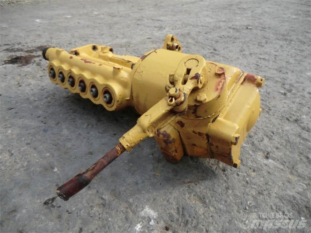 CAT D333 Engines