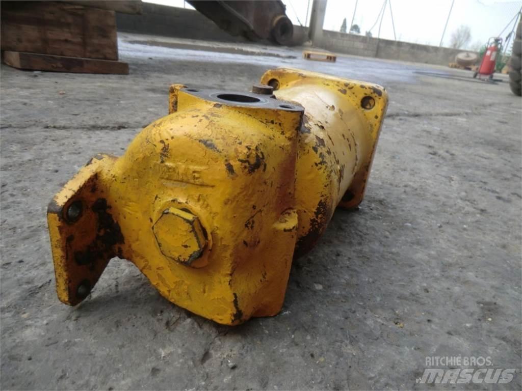 CAT D333 Engines