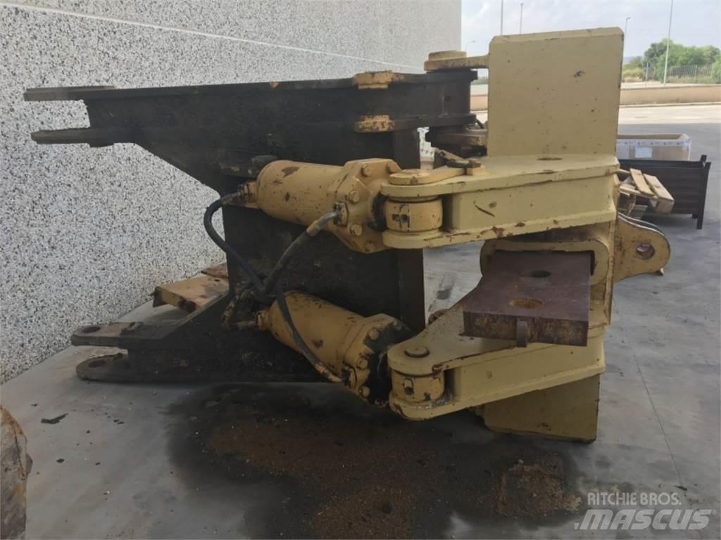 CAT  D8L Construction - Others