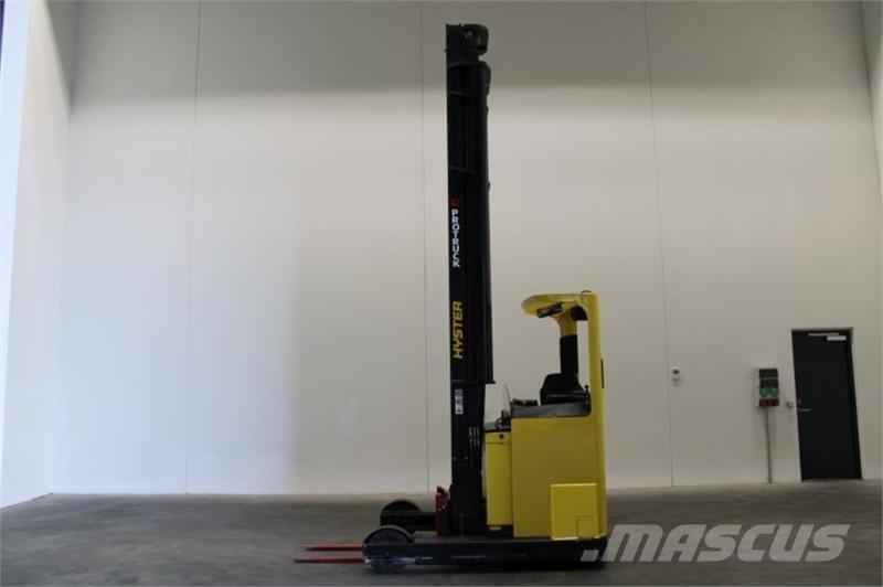 Hyster R2.0W Reach trucks