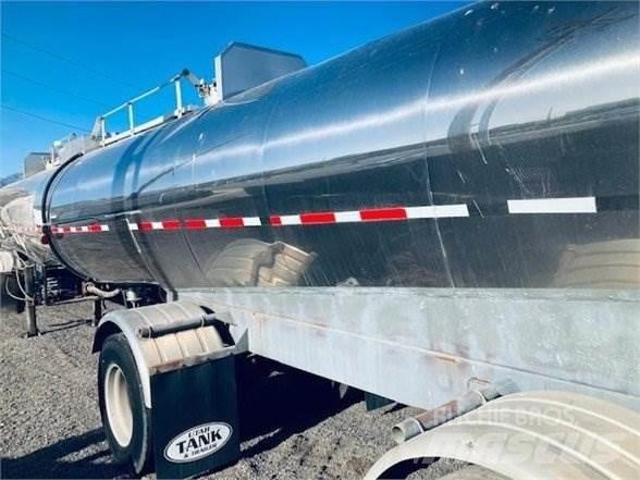 Polar SDJ7 5200-1 Tanker semi-trailers
