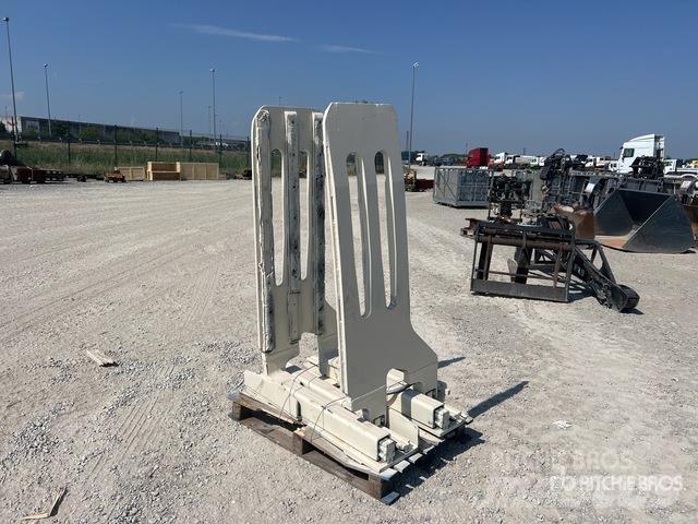  Clamp Other attachments and components