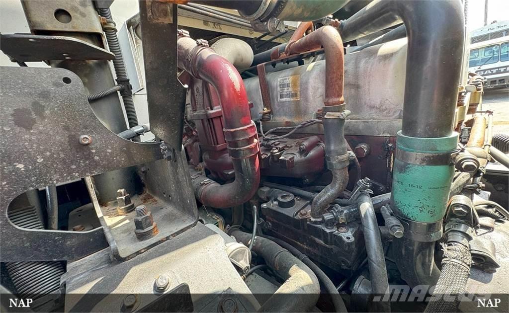 Mack LR613 Waste trucks