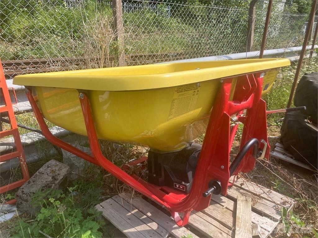  Cosmo Manure spreaders