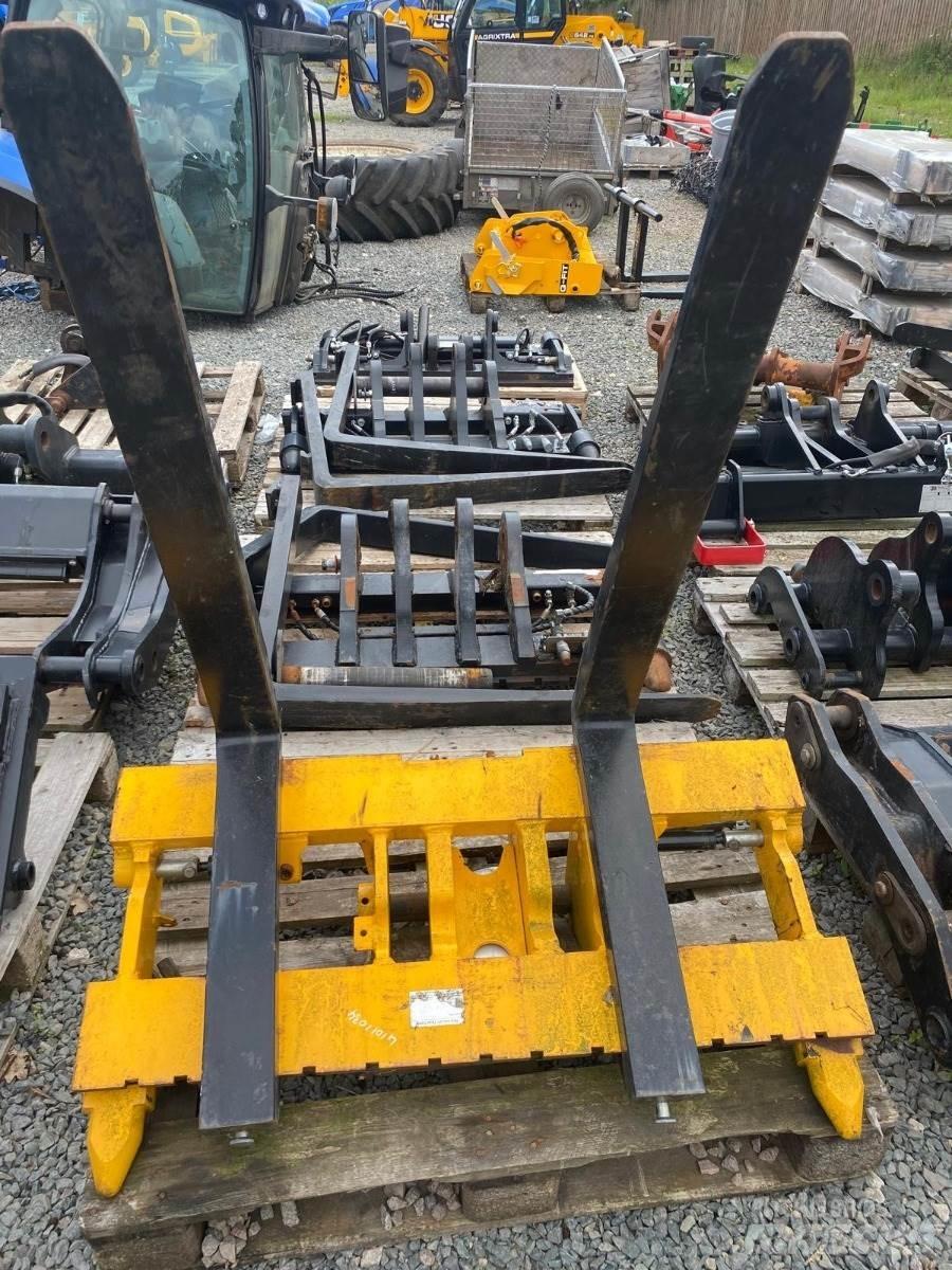 JCB  Telehandlers for agriculture