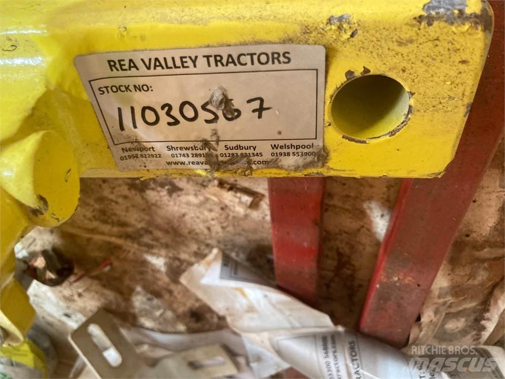 Lynx  Other tractor accessories
