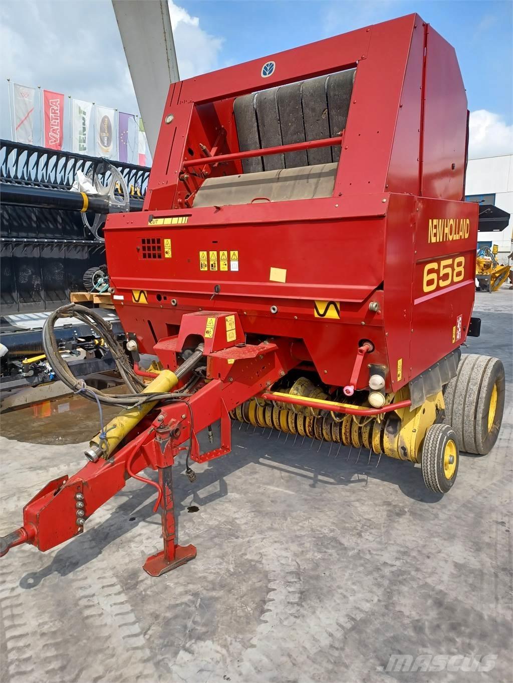New Holland 658 Round balers