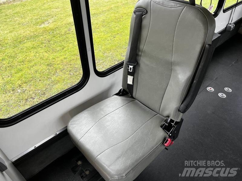 Ford Econoline Mini buses