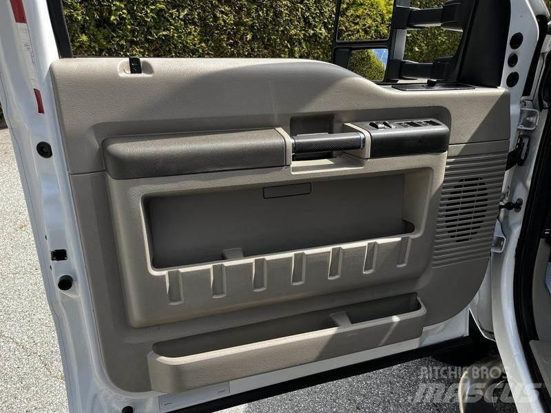 Ford F-550 Municipal / general purpose vehicles
