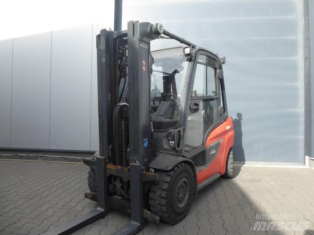 Linde H35D-01 Diesel trucks