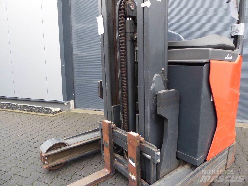 Linde R14B-01 Reach trucks