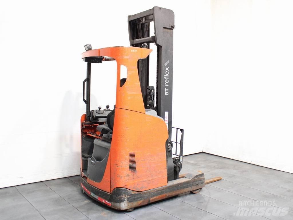 BT RRE 140 Reach trucks
