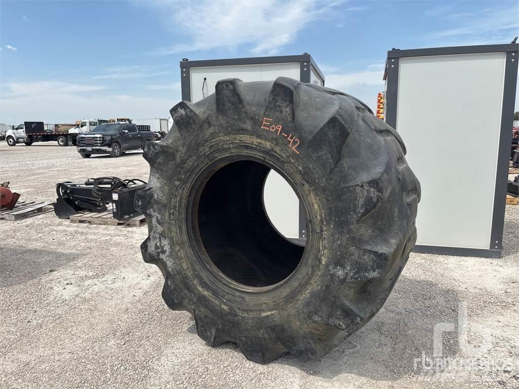  78x45.00-32 Tyres, wheels and rims