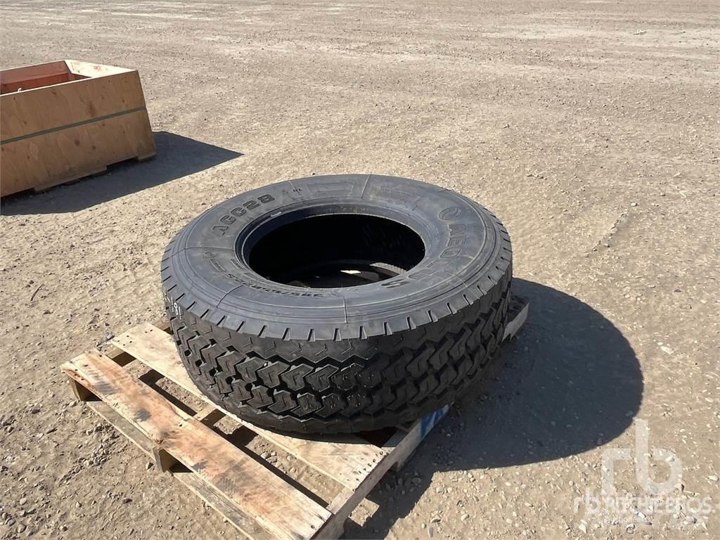 Aeolus AGC28 Tyres, wheels and rims
