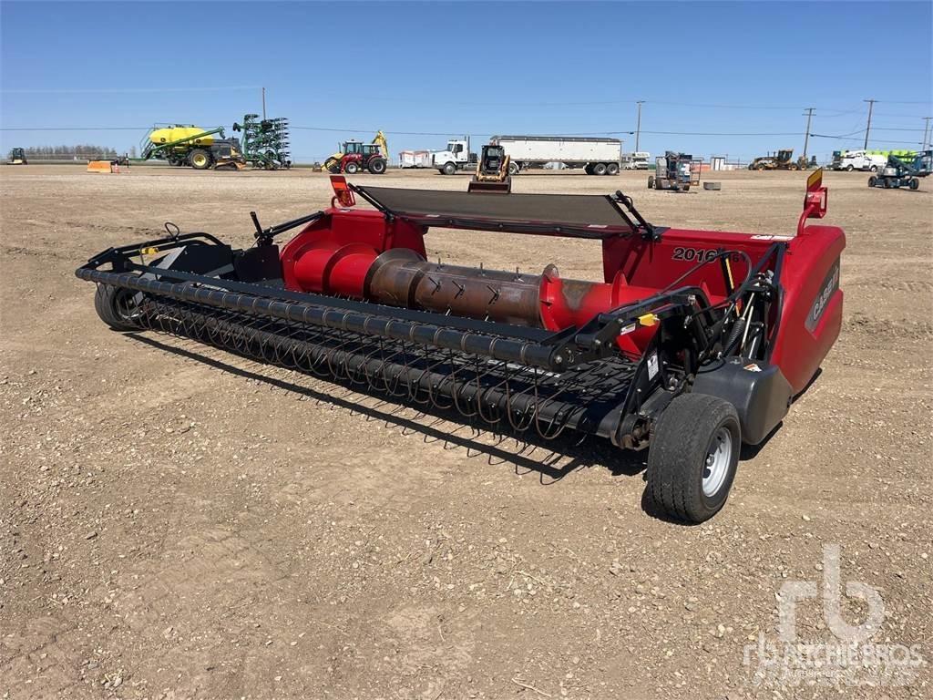 Case IH 2016 Combine harvester heads
