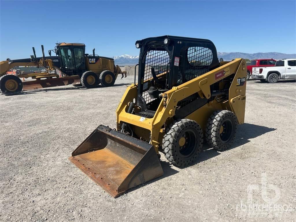 CAT 226D C1-H2 Skid steer loaders
