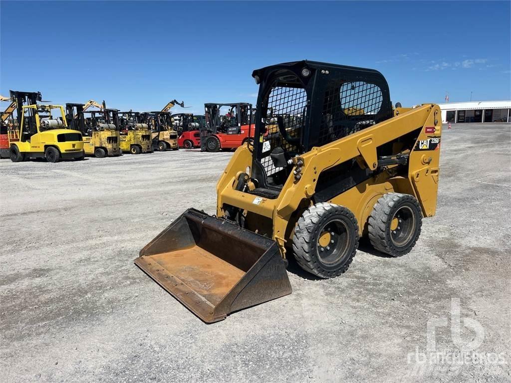 CAT 226D C1-H2 Skid steer loaders