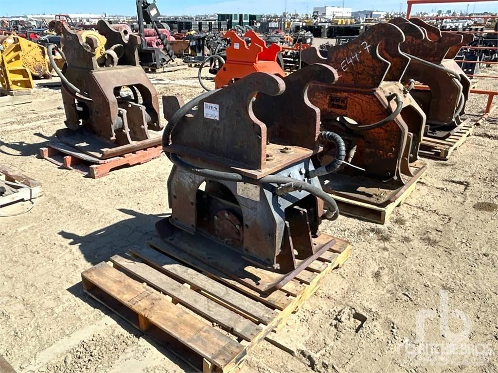 CAT 410 Plate compactors