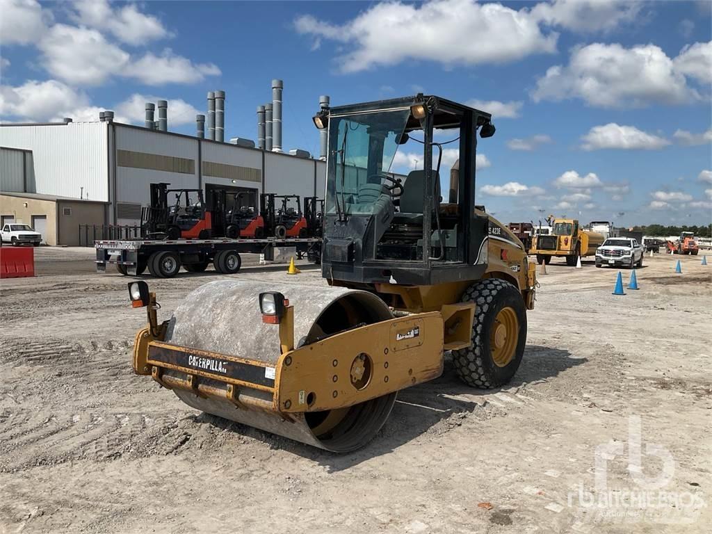 CAT CS423E Soil compactors