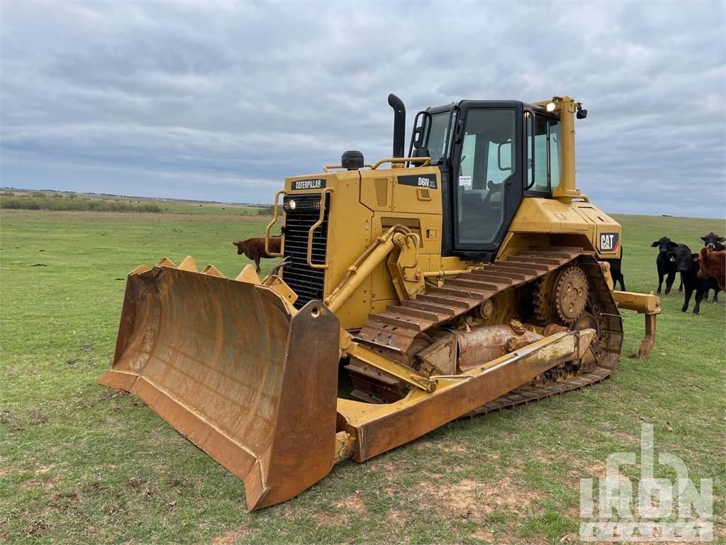 CAT D6N XL Crawler dozers