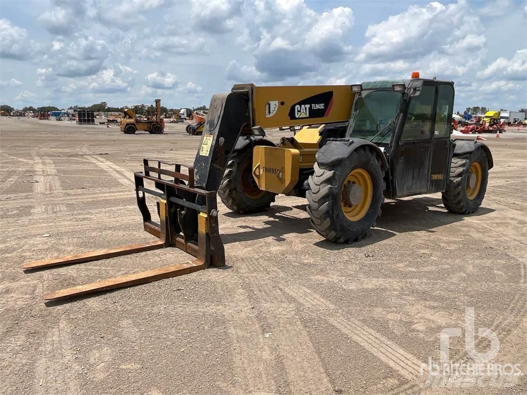 CAT TL943C Telescopic handlers