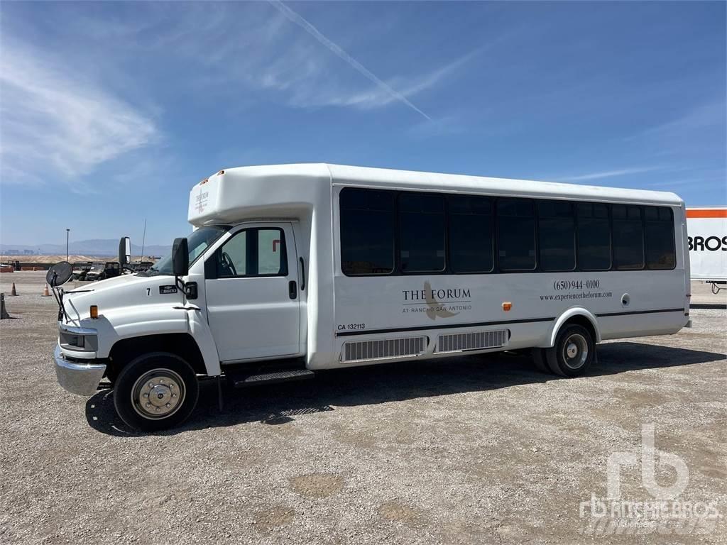 Chevrolet C5500 Intercity buses