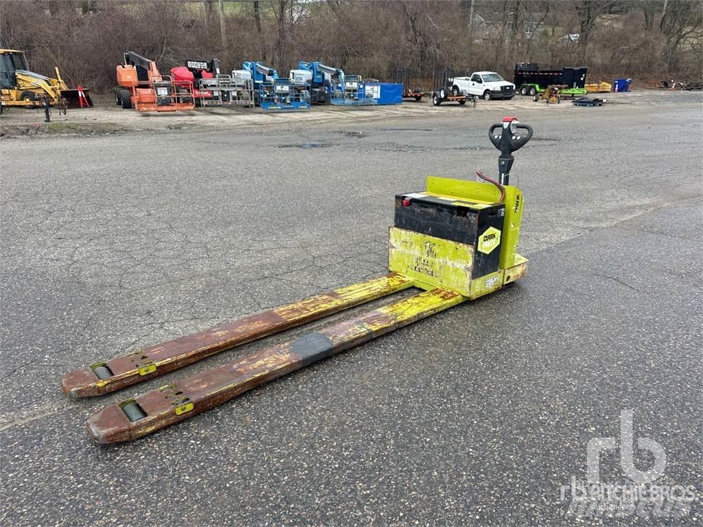 Clark PWXE40 Pallet racks